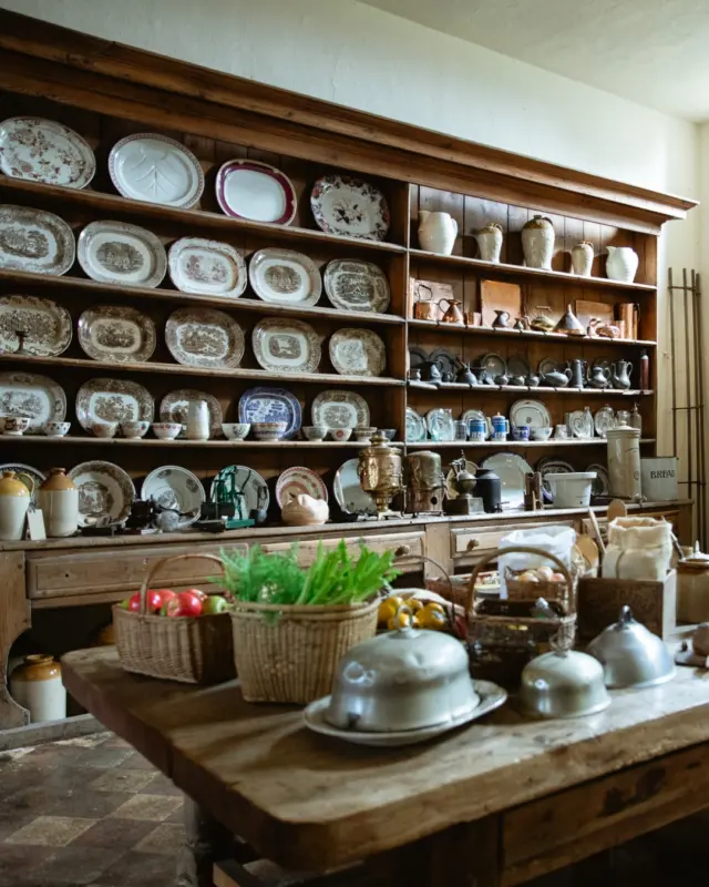 Explore the Servants’ Quarters at Newbridge House and uncover the stories, tools, and traditions of those who worked behind the walls of this grand estate,  below stairs. The real "engine room"  driving the daily life and social functions of a Georgian mansion.

🏛️ Take the tour. 🕰️ See the past come to life.

Tickets: https://bookings.newbridgehouseandfarm.com/Event/NEWH

#NewbridgeHouse #HouseTour #HistoricHomes #BehindTheScenes #IrishHeritage #ServantsQuarters