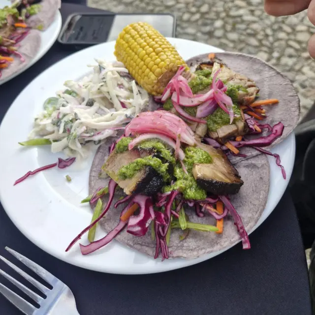 🔥 BBQ Skills + Good Food = The Perfect Father’s Day!

Thanks to everyone who joined us yesterday for our BBQ Skills & Maintenance workshop with Manstreet Kitchen - delicious bites, great company, and serious grill inspo! 💜

#FathersDayBBQ #ManstreetKitchen #BBQWorkshop #TacoTime #TheCourtyardKitchen #NewbridgeHouseAndFarm