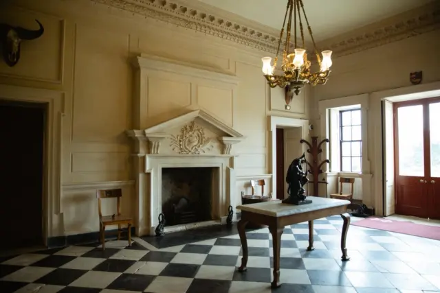 A quiet moment in the heart of the house… 🕯️

As the festival takes shape outside, step into the calm and character of Newbridge House. Join one of our guided tours and wander through beautifully preserved rooms, grand hallways, and stories waiting to be discovered.

📍 Tours running all week during Flavours of Fingal
🎟️ Purchase your tickets online or on arrival

Come for the flavour, stay for the history.

#NewbridgeHouse #FlavoursOfFingal #VisitFingal #GeorgianStyle #HiddenGems #ThingsToDoInDublin #HistoricIreland